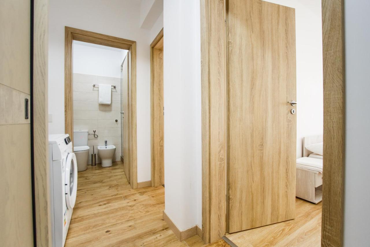 Sunny View 2 Bedroom Central Apartment Oradea Exterior foto